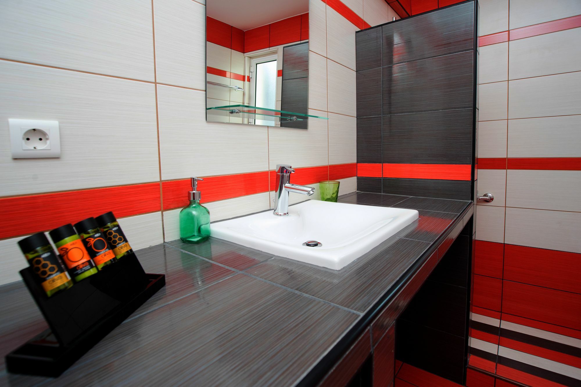קאלאתאס Naiades Luxury Apartments מראה חיצוני תמונה